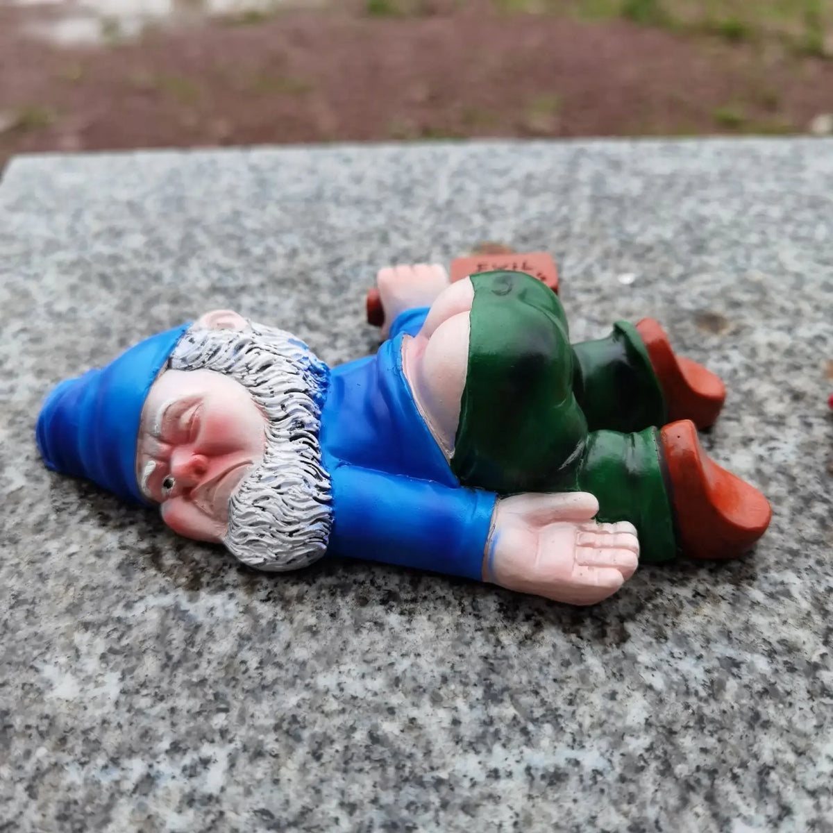 Funny Garden Gnome | Resin Yard Gnomes, Statues & Figurines | Indoor & Outdoor | Weatherproof Ornaments | Garden Gift Idea